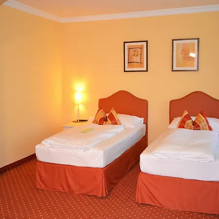 Hotell Parkhotel Brunauer 4*